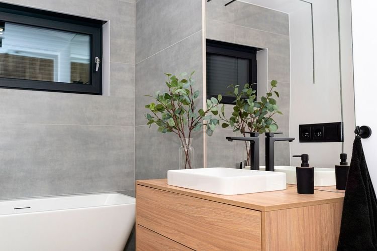 modern_bathroom_2_2_8e7dd1ad1e